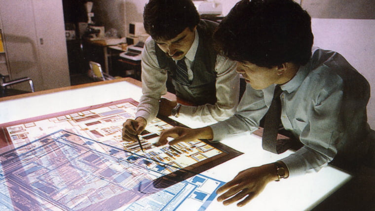 Verifying custom LSI mask patterns (1980s)