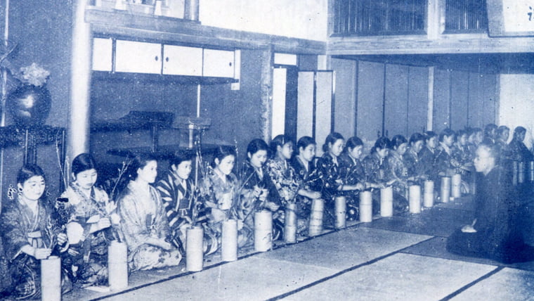 Lessons in flower arrangement at Nobeoka (1938c.)