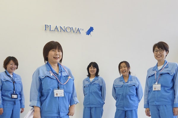 Personnel of the Nobeoka Plant who strove to increase production of Planova™