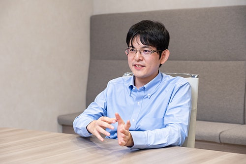Kazumichi Oguni of AKM's ES Project