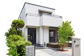外壁塗装・屋根防水は30年耐久仕様へ更新済み