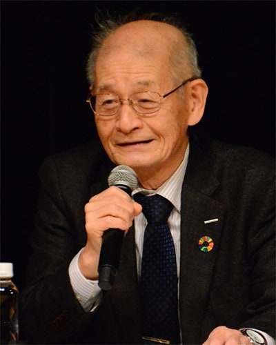 生徒の皆さんへエールを贈る吉野（提供：読売新聞社）