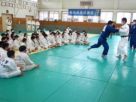 実技指導の様子