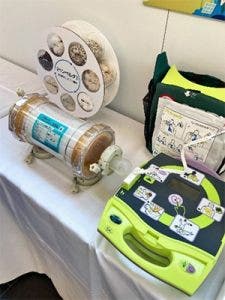 フィルター製品やAED製品の展示