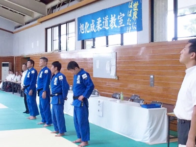 整列する講師陣