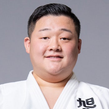 千野根　有我