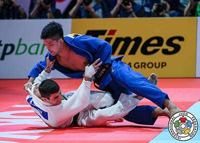 取組中の大野選手