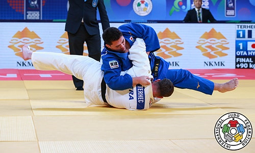 取組中の太田選手