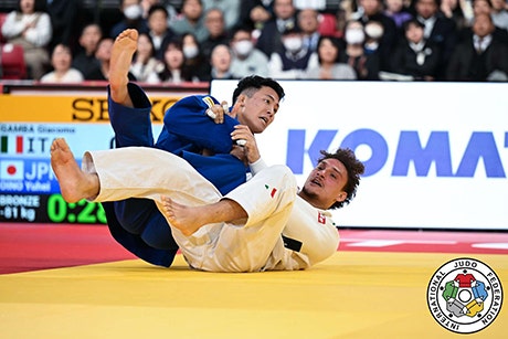 取組中の老野選手