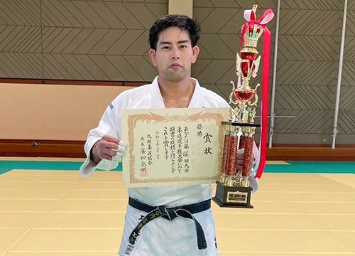 石内選手