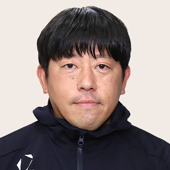 大西　智也