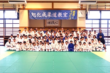 The participants and instructors